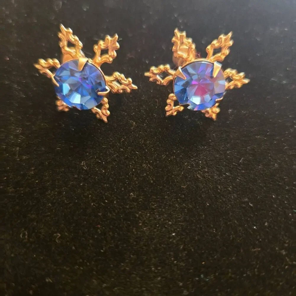 Vintage 1940s Gold Tone Snowflake Blue Rhinestone Screw Back Earrings